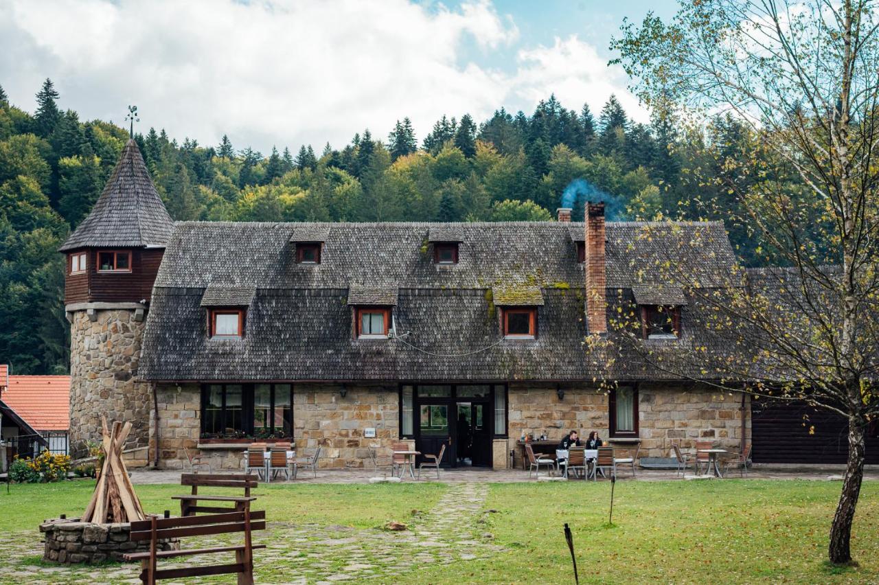 Hanul Anselmo*** Oituz (Covasna) Exterior photo